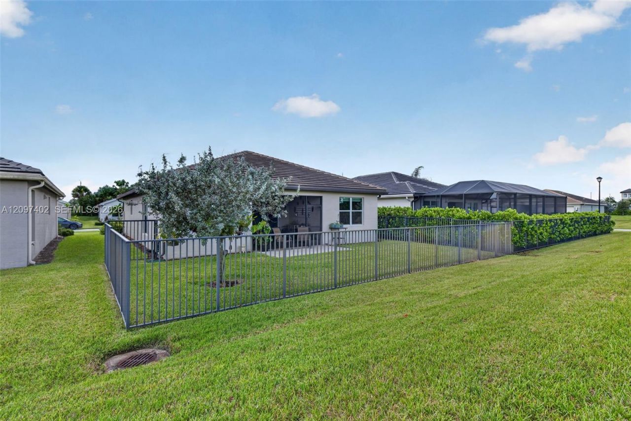12773 SW Clear Water Way, Port Saint Lucie, FL 34987 Photo