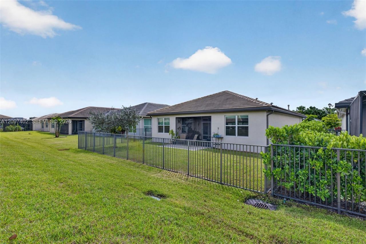 12773 SW Clear Water Way, Port Saint Lucie, FL 34987 Photo