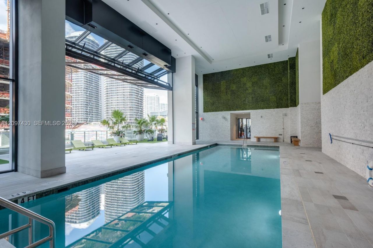 1010 Brickell Ave , Unit 3103, Miami, FL 33131 Photo