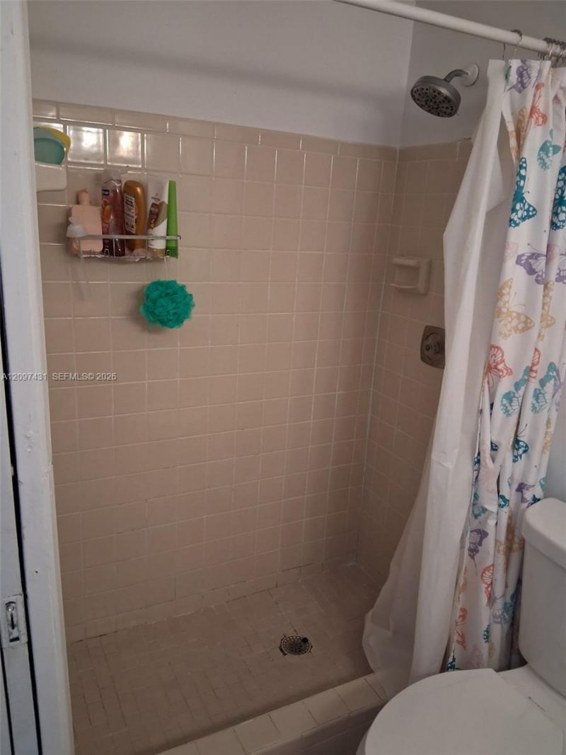 415 NW 210th St , Unit 203, Miami Gardens, FL 33169 Photo