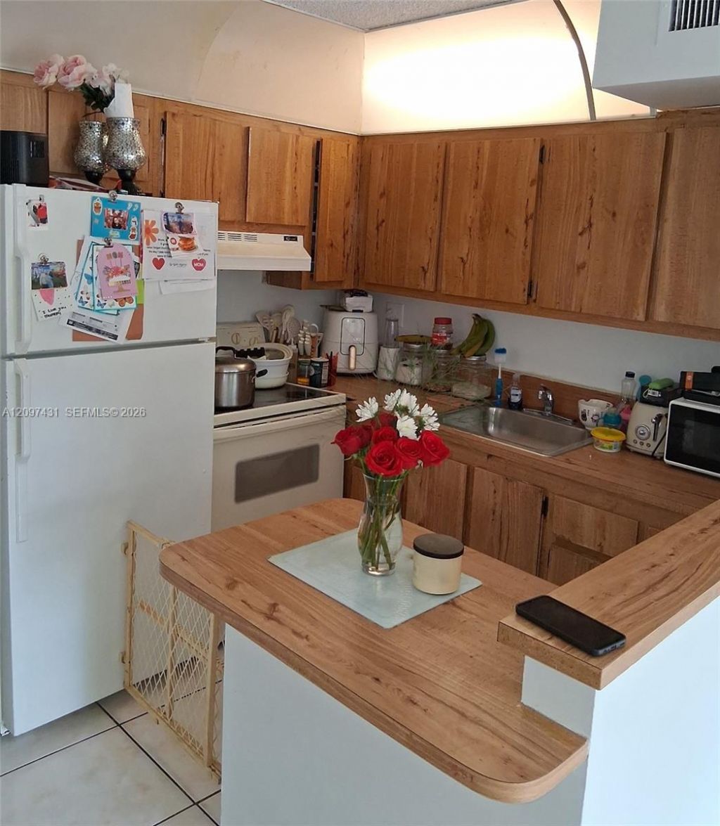 415 NW 210th St , Unit 203, Miami Gardens, FL 33169 Photo