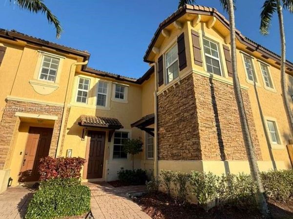 9269 SW 227th St , Unit 8, Cutler Bay, FL 33190