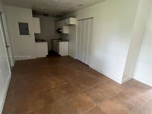 2981 NW 195th St , Miami Gardens, FL 33056