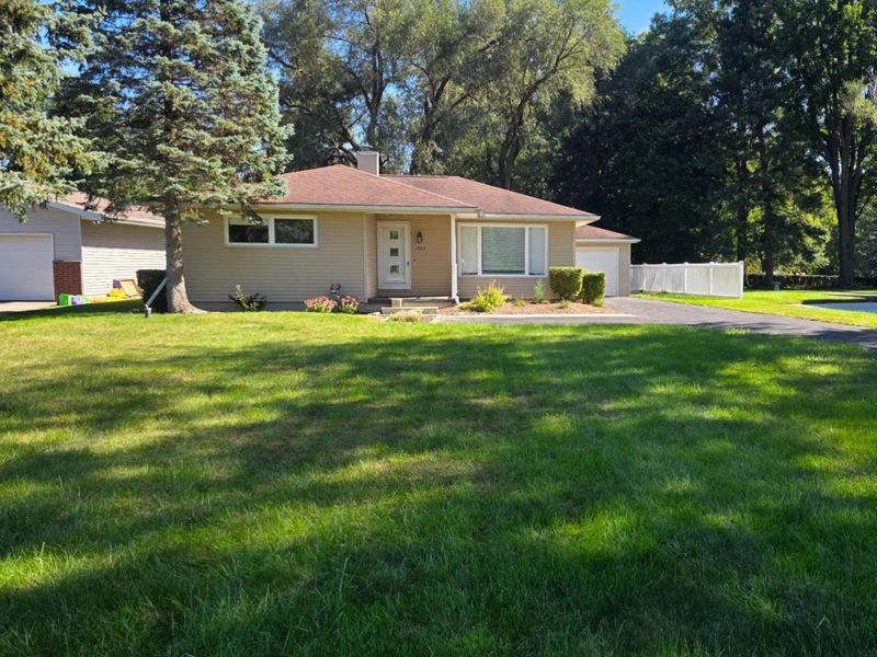 1725 Port Clinton Rd, Fremont, OH 43420 Photo 1
