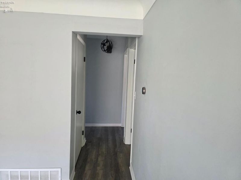 1725 Port Clinton Rd, Fremont, OH 43420 Photo 10