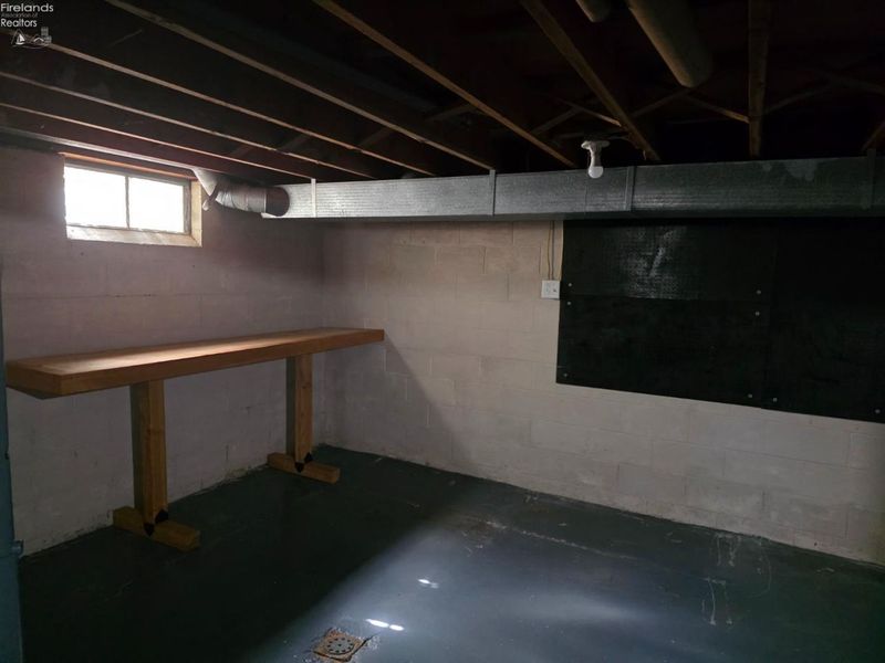 1725 Port Clinton Rd, Fremont, OH 43420 Photo 34
