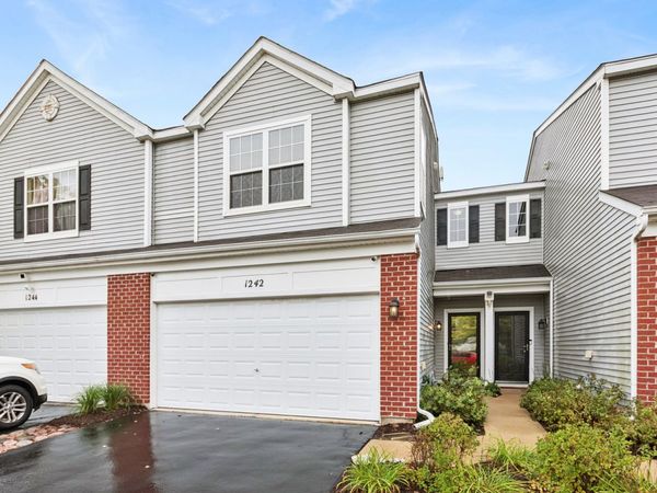 1242 Courtland Circle , Plainfield, IL 60586