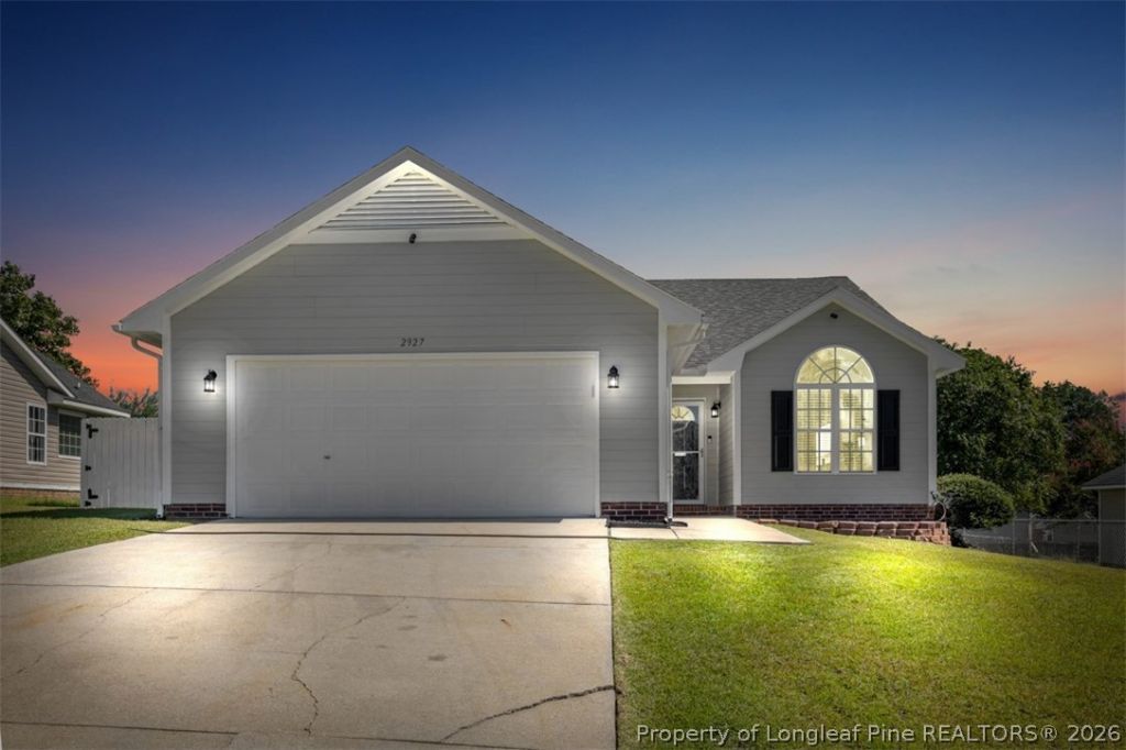 2927 Kingfisher Drive, Fayetteville, NC 28306 Main Photo