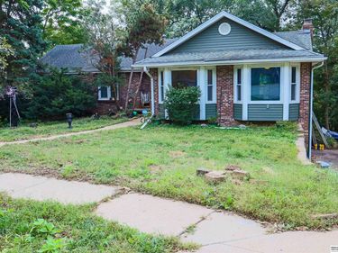 501 Dowding Court, Bellevue, NE 68005