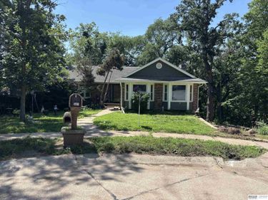 501 Dowding Court, Bellevue, NE 68005