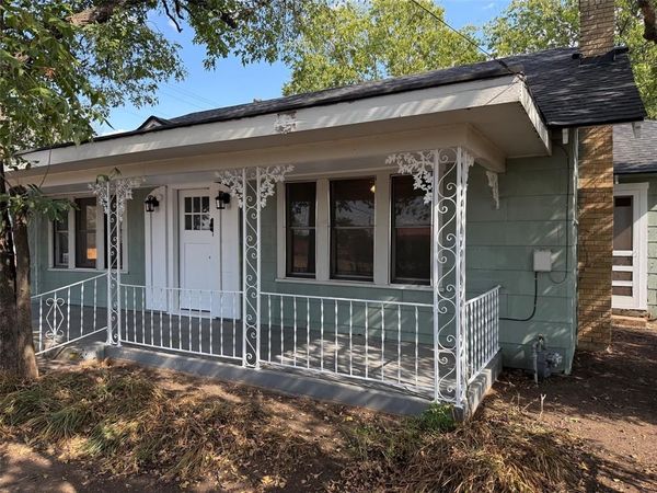 213 Rock Street , Bowie, TX 76230
