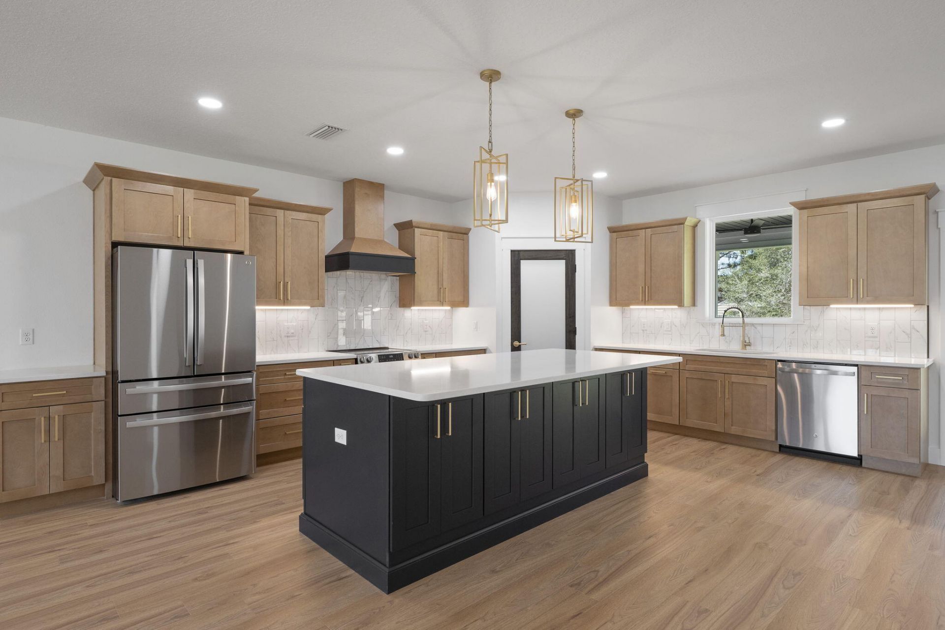 2149 Vine Court, Navarre, FL 32566 Main Photo