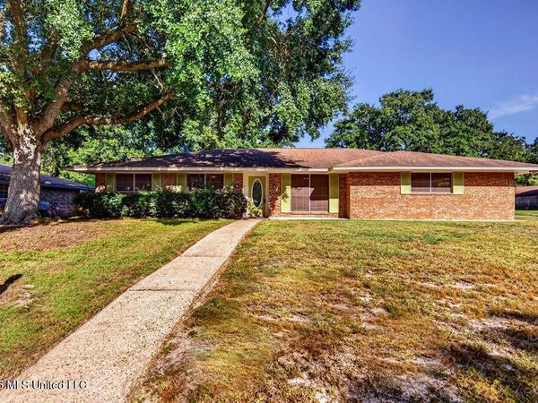 511 N Forest Avenue, Long Beach, MS 39560