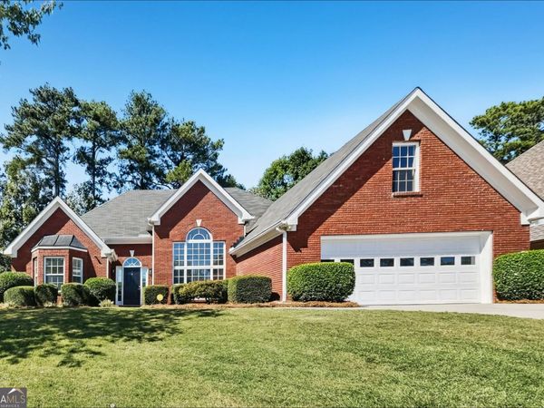 429 Blue Creek Lane, Loganville, GA 30052