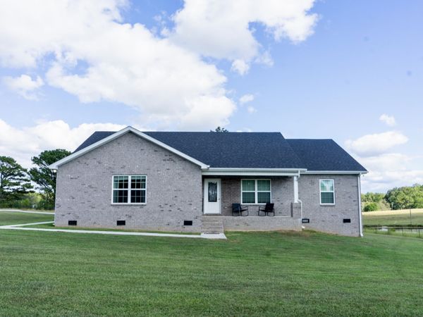 3 Browning Dr , Fayetteville, TN 37334
