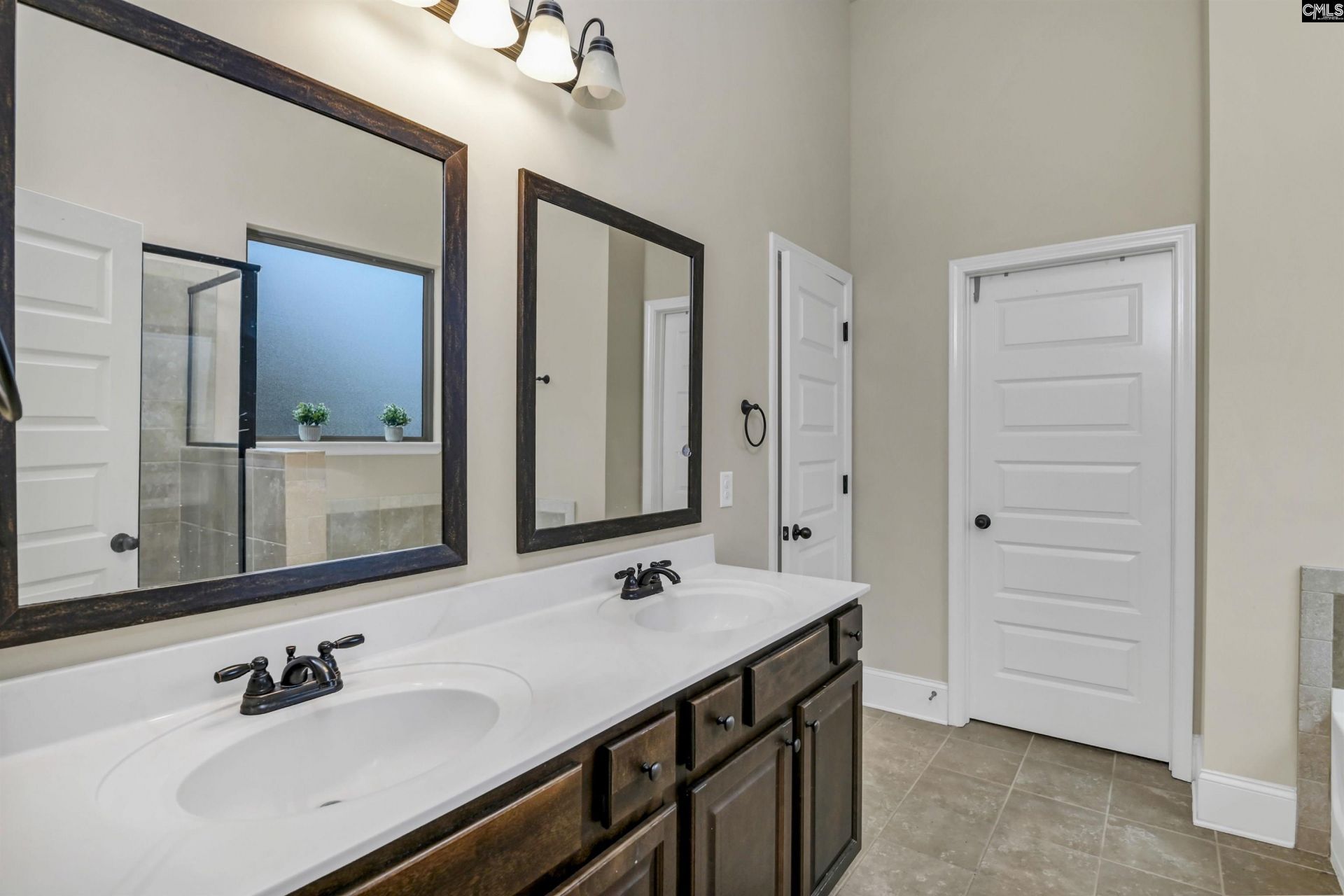 167 Elliptica Drive  Photo 10
