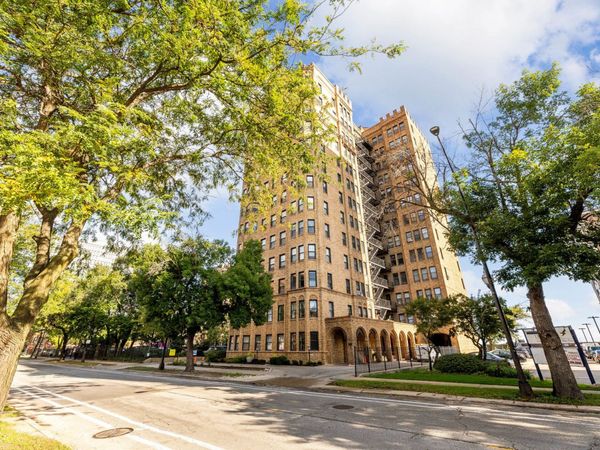 7321 S South Shore Drive, Unit 2B, Chicago, IL 60649