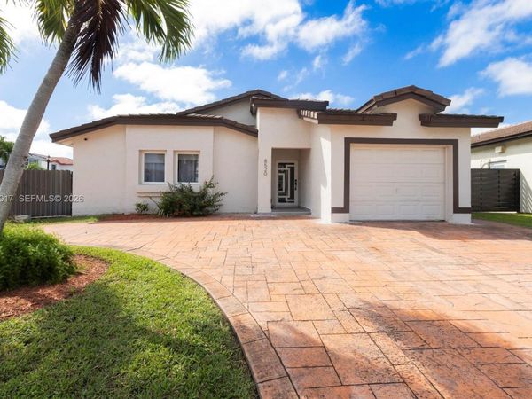 8520 SW 207th Ter , Cutler Bay, FL 33189