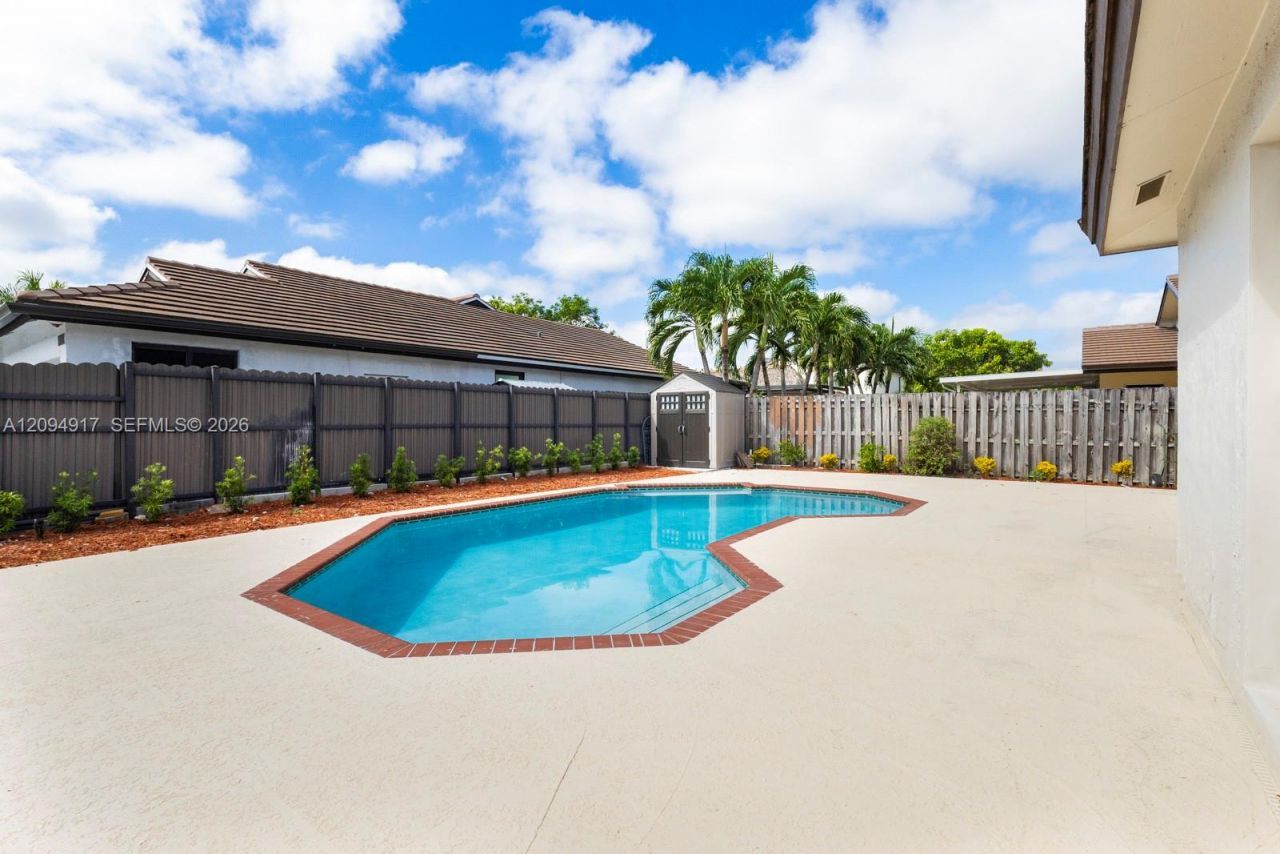 8520 SW 207th Ter , Cutler Bay, FL 33189 Photo
