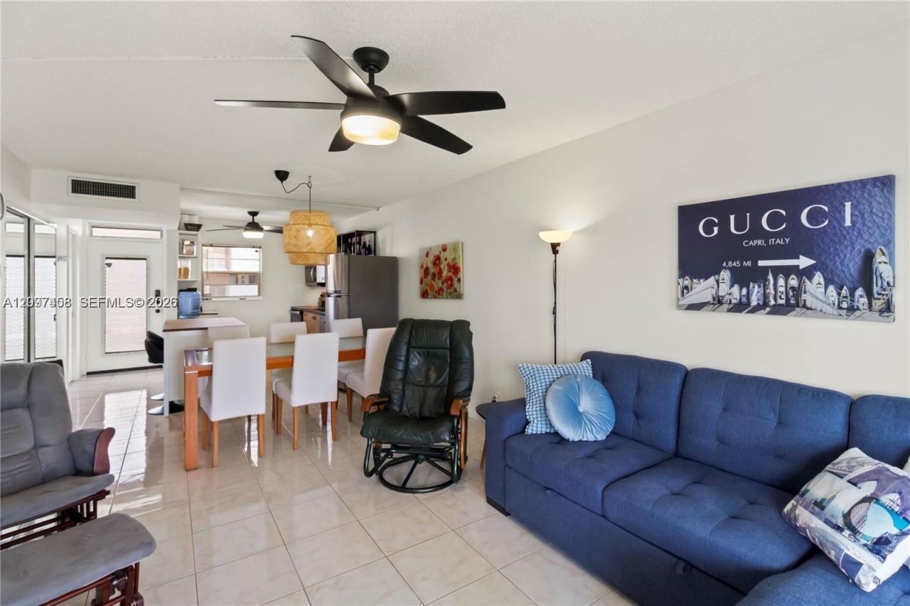 2901 NW 46th Ave , Unit 307, Lauderdale Lakes, FL 33313 Photo