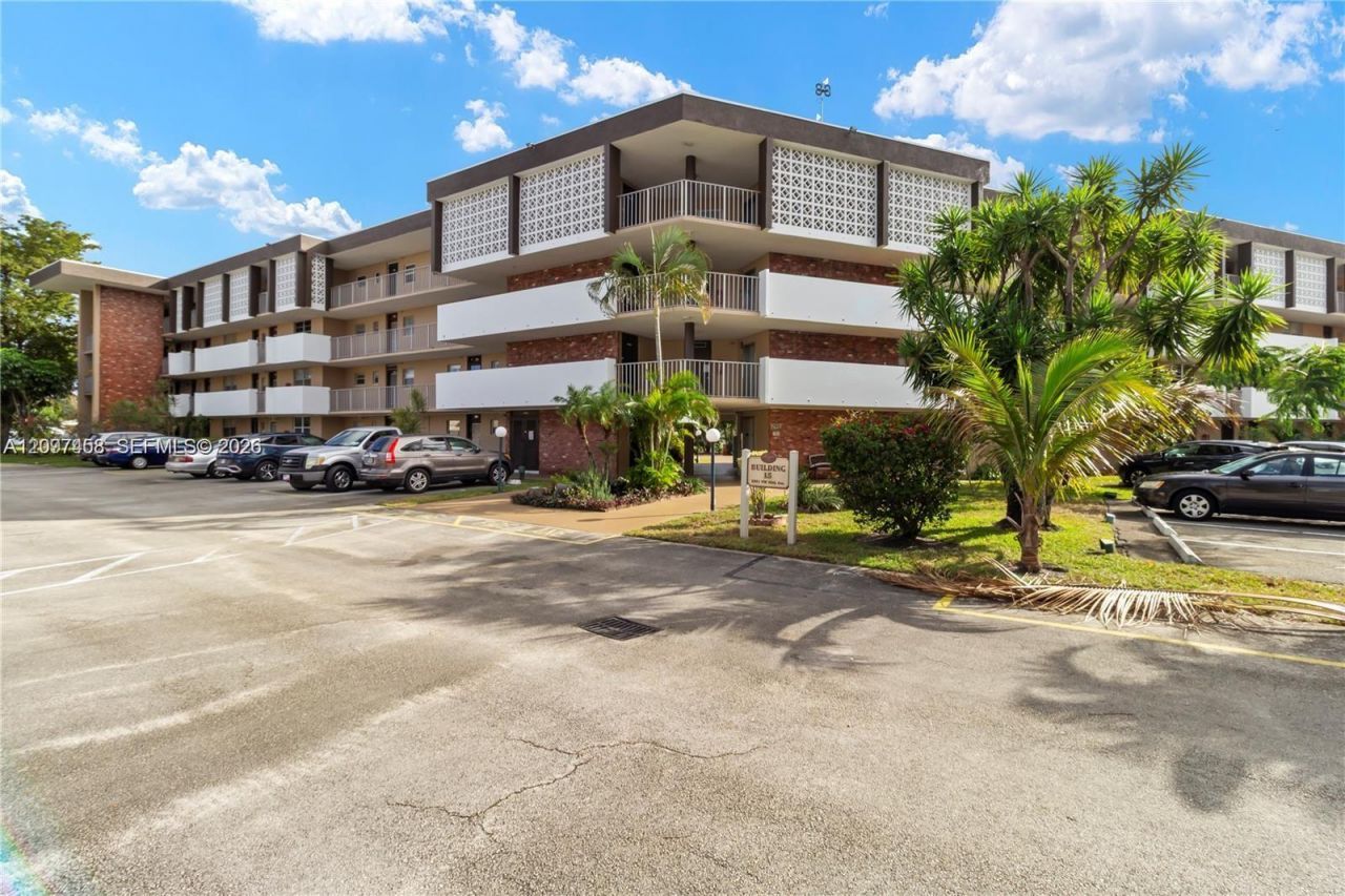 2901 NW 46th Ave , Unit 307, Lauderdale Lakes, FL 33313 Photo