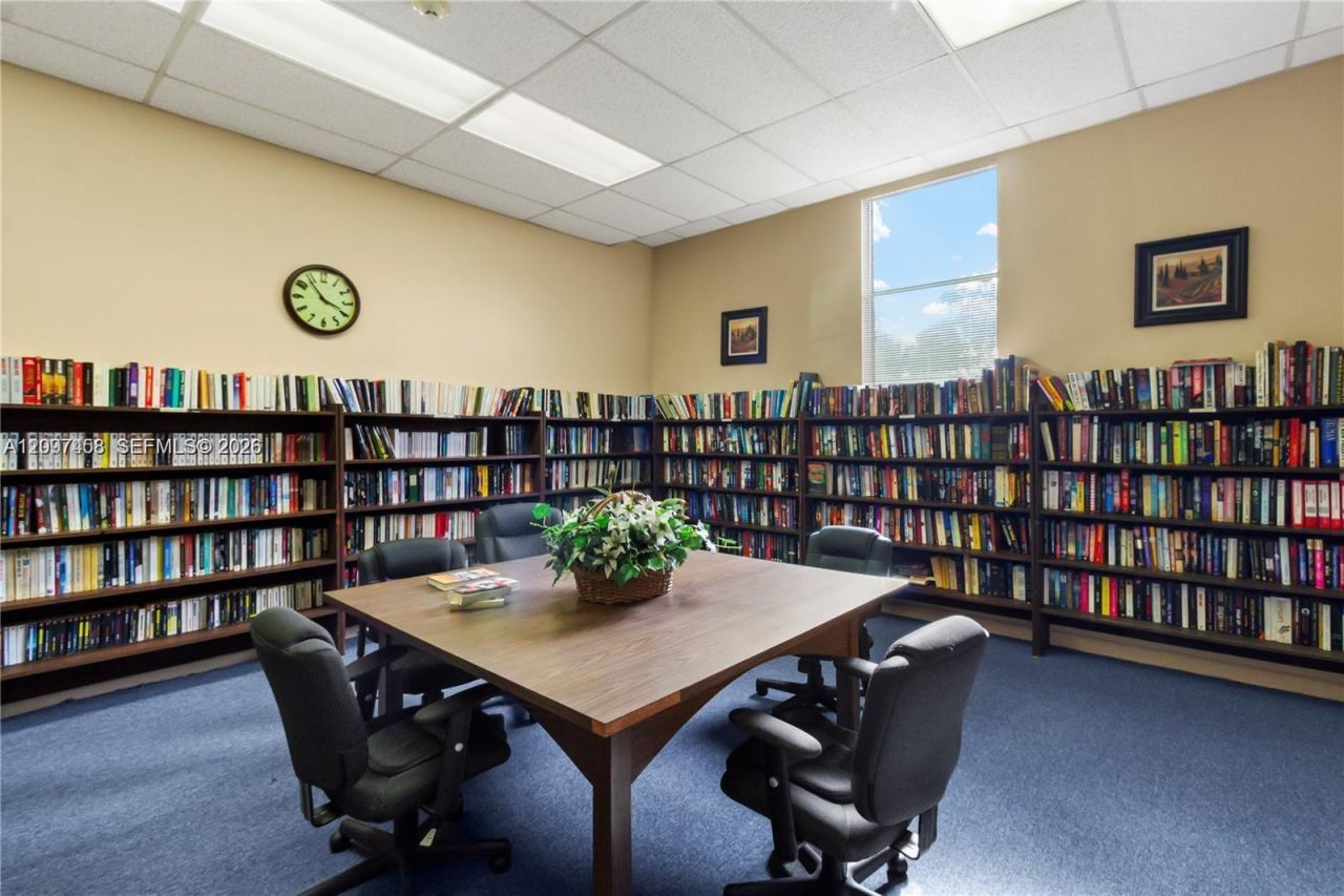 2901 NW 46th Ave , Unit 307, Lauderdale Lakes, FL 33313 Photo
