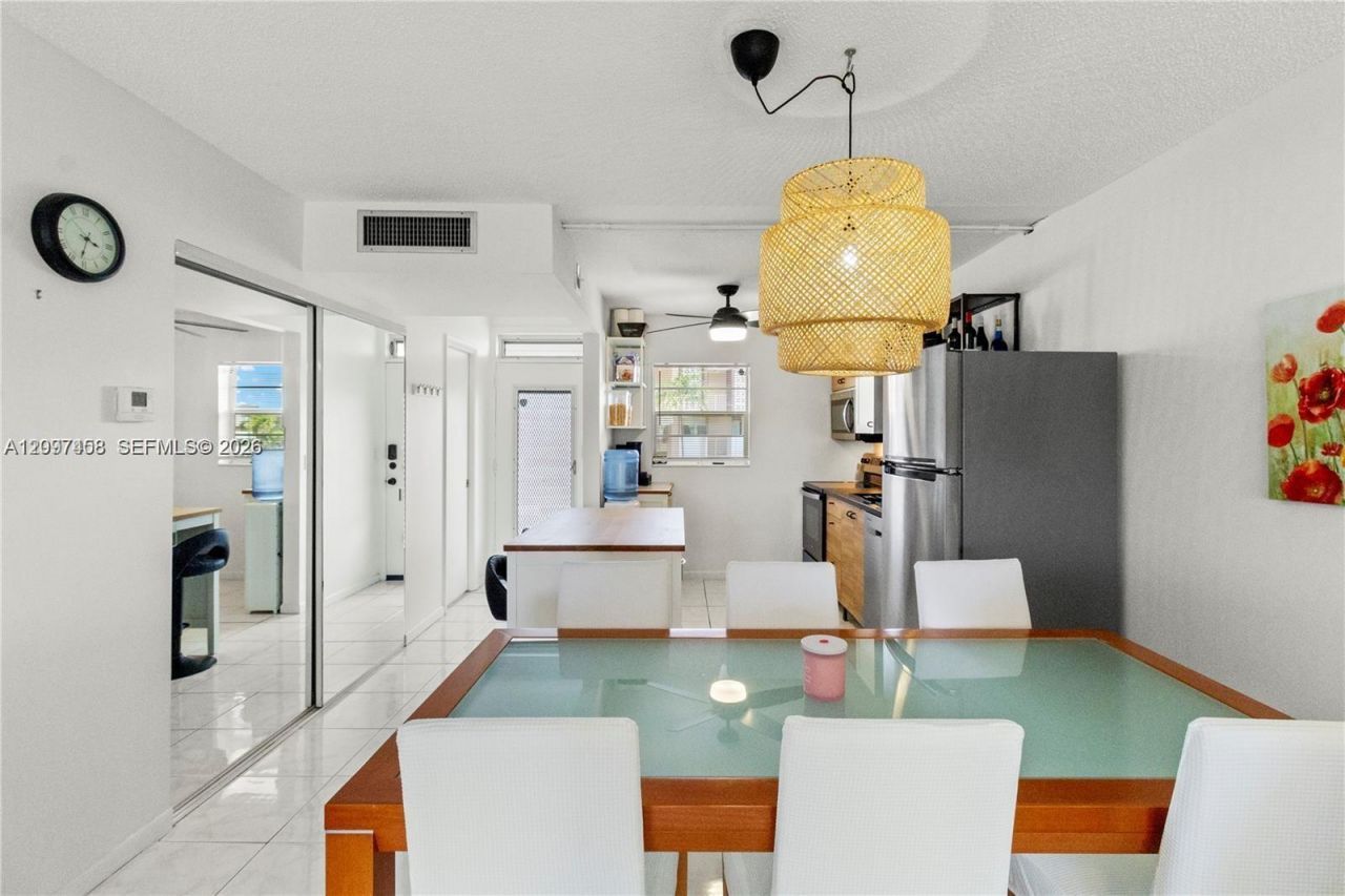2901 NW 46th Ave , Unit 307, Lauderdale Lakes, FL 33313 Photo