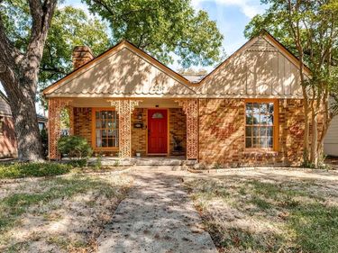 2219 Carnes Street, Dallas, TX 75208