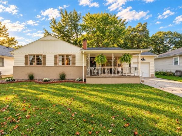 1966 Cranbrook Drive , Youngstown, OH 44511