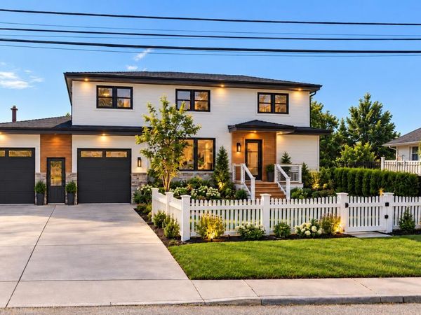 Lindenhurst, NY 11757