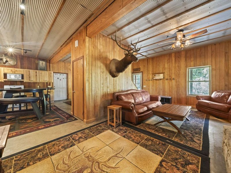 15909 Middlefork Road, Laurelville, OH 43135 Photo 11