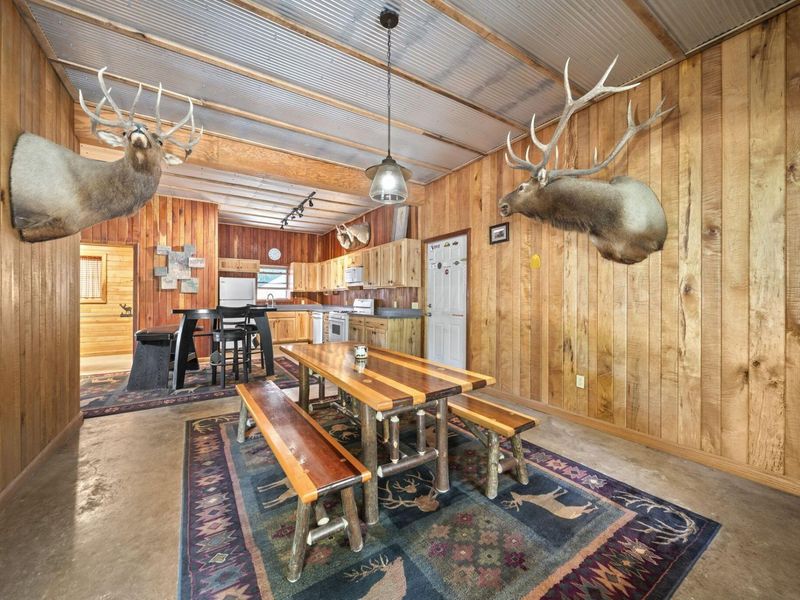 15909 Middlefork Road, Laurelville, OH 43135 Photo 12