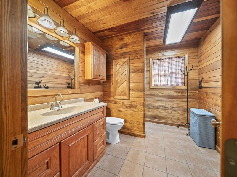 15909 Middlefork Road, Laurelville, OH 43135 Photo 33