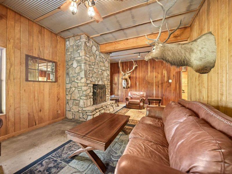 15909 Middlefork Road, Laurelville, OH 43135 Photo 7