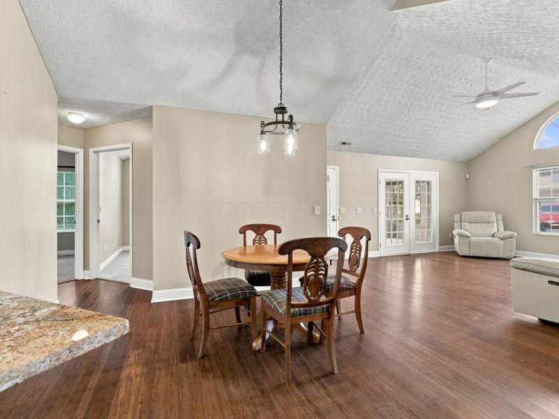 455 Cantering Place W, Unit 13, Columbus, OH 43230 Photo 10