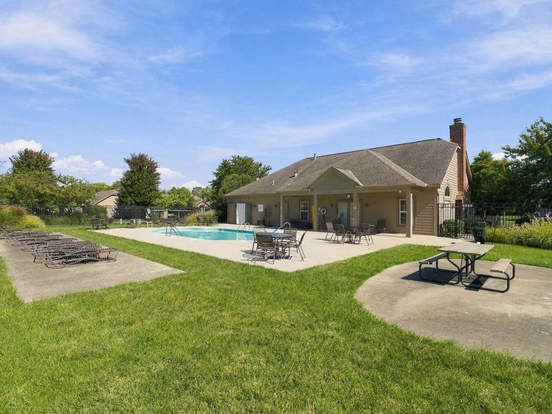 455 Cantering Place W, Unit 13, Columbus, OH 43230 Photo 37