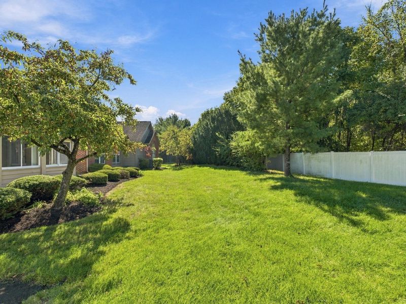 455 Cantering Place W, Unit 13, Columbus, OH 43230 Photo 5