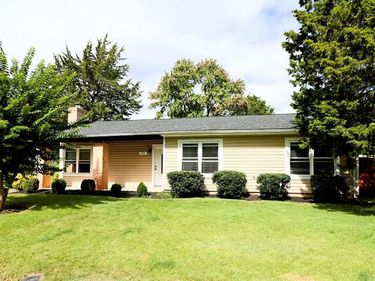 157 S FOX ROAD S, STERLING, VA 20164