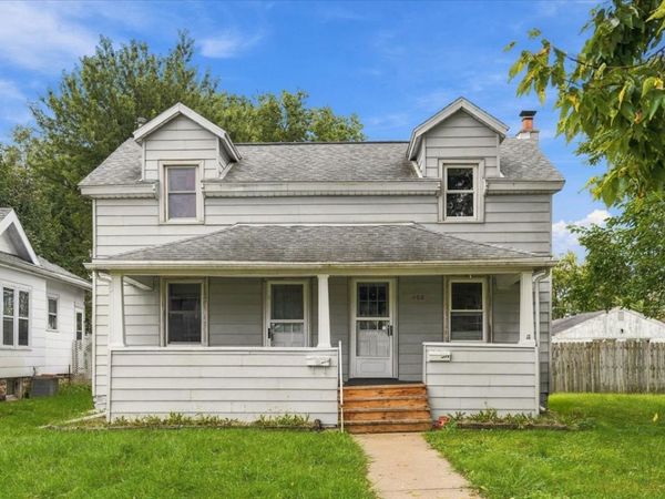 408 8th Avenue , Sterling, IL 61081