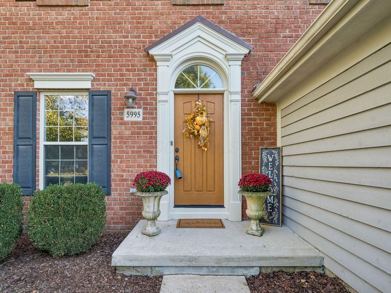 5995 Farmcreek Court, Hilliard, OH 43026 Photo 4