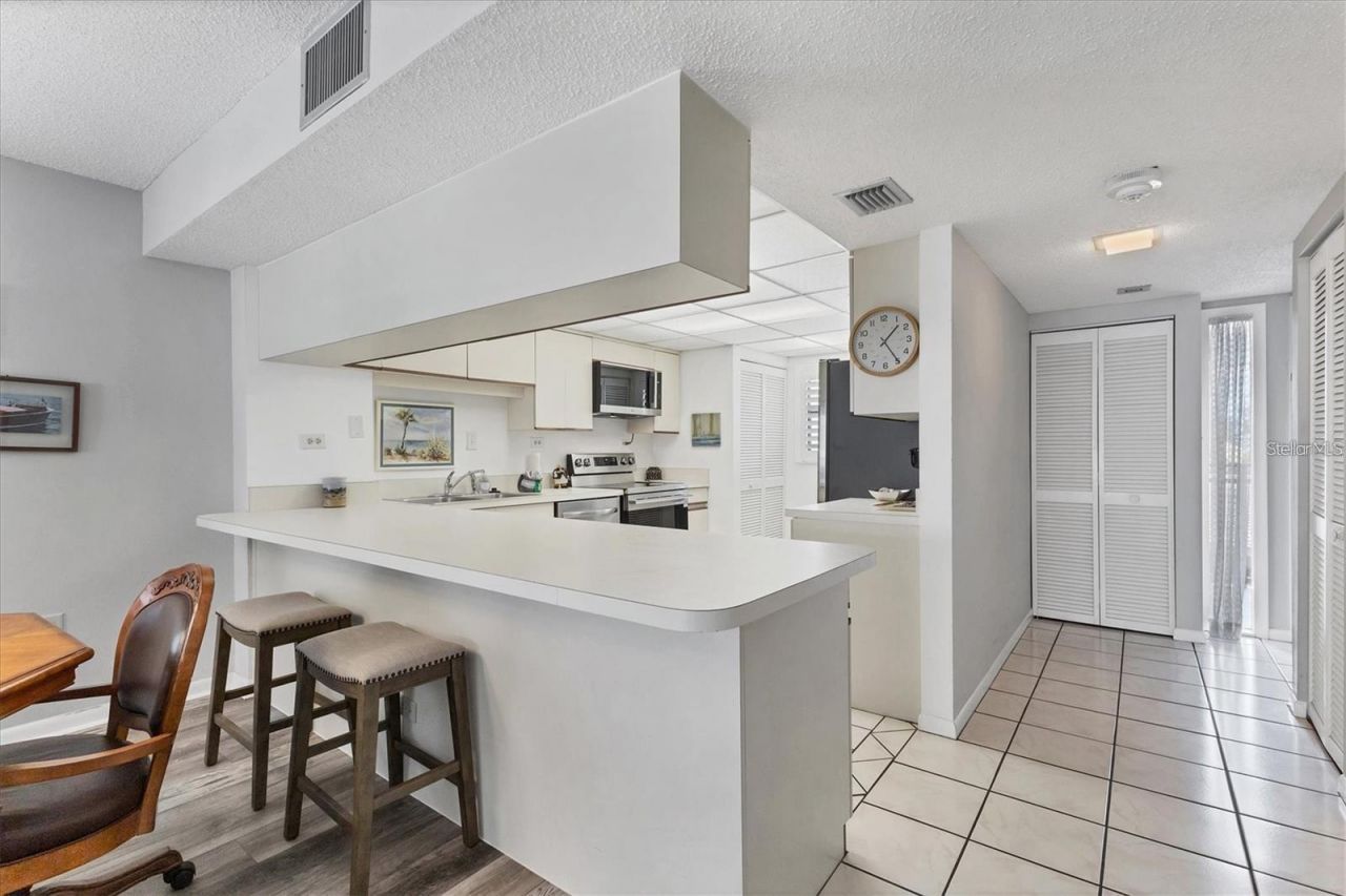 6480 Midnight Pass Road , Unit 311, Sarasota, FL 34242 Photo