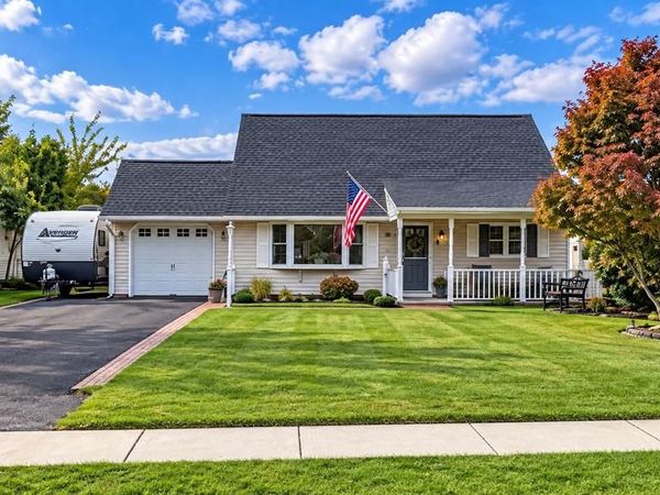 204 ELDERBERRY DRIVE, LEVITTOWN, PA 19054