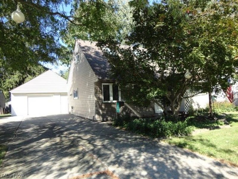 234 Wallace Drive, Berea, OH 44017 Photo 1