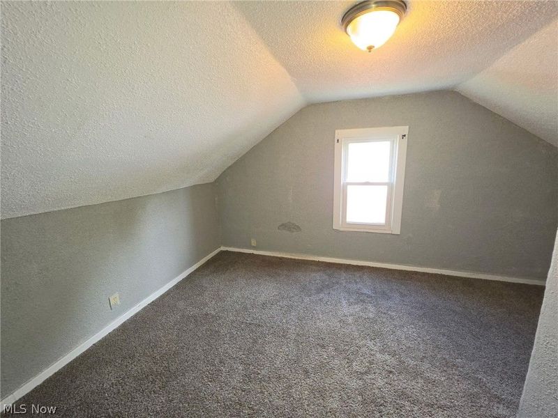 16906 Palda Drive, Cleveland, OH 44128 Photo 10