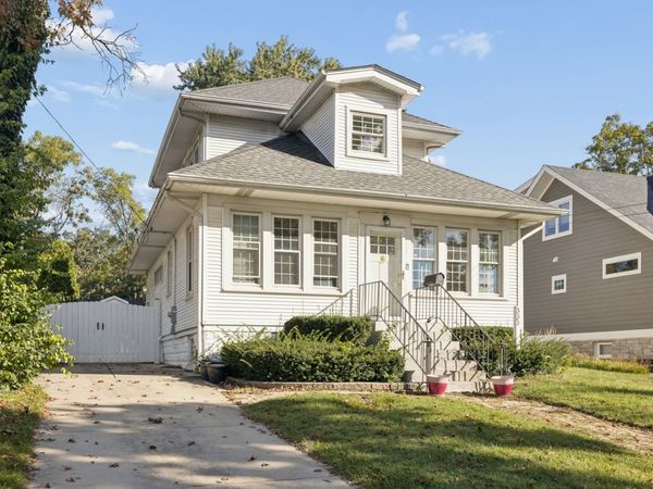333 E Chicago Avenue , Hinsdale, IL 60521