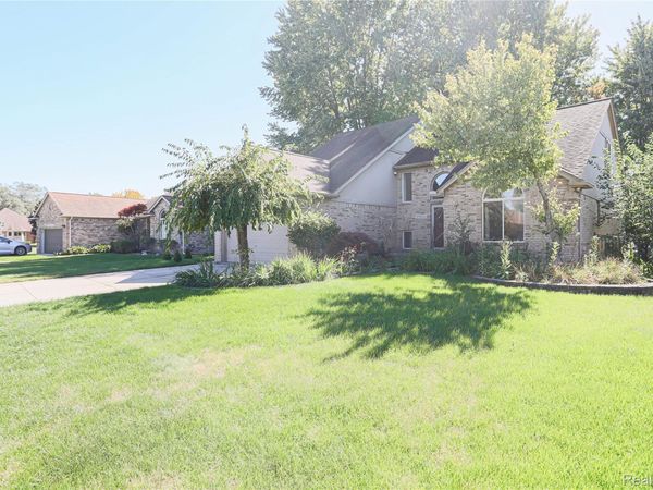 49205 Monte Road, Chesterfield Township, Mi 48047