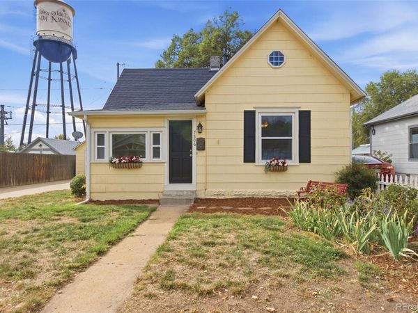 7806 Grandview Avenue, Arvada, CO 80002