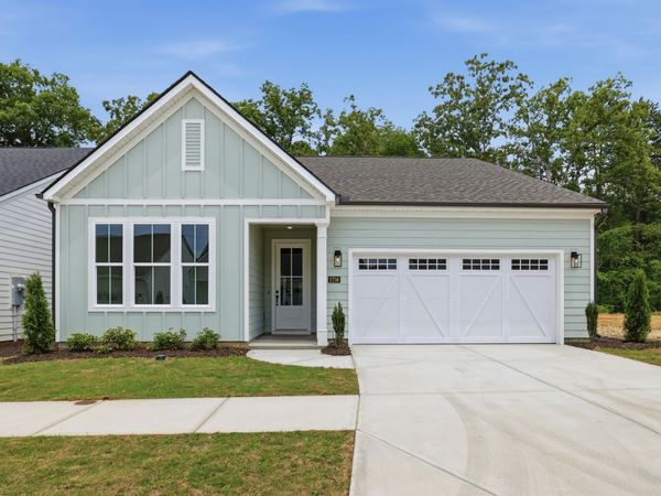 2756 Butlers Green Circle, Unit 30, Chattanooga, TN 37421