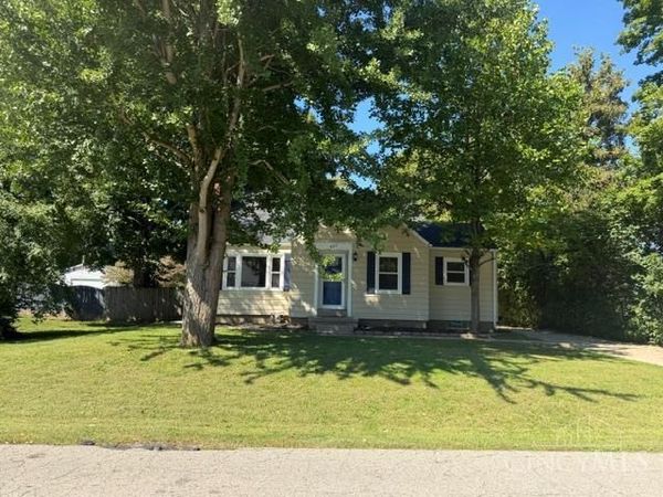 407 W Lomar Avenue, Carlisle, OH 45005