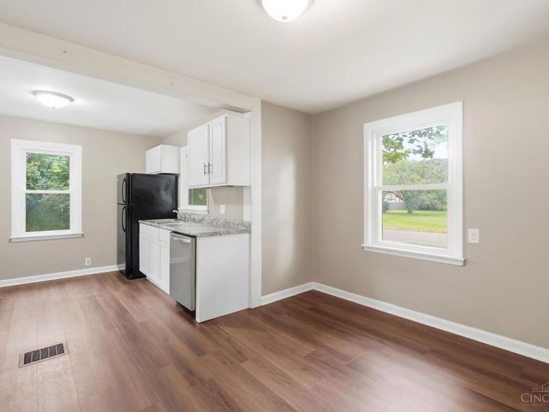 407 W Lomar Avenue, Carlisle, OH 45005 Photo 10